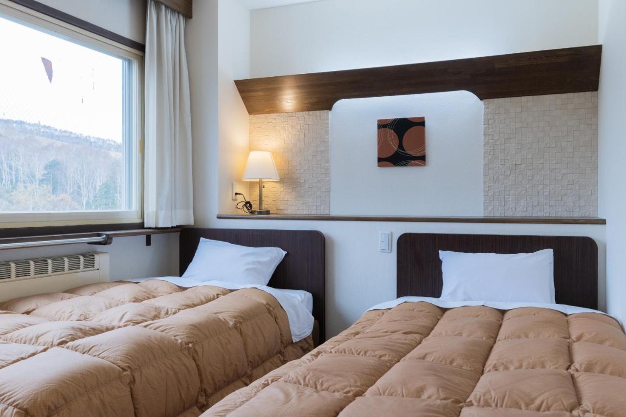 Shiga Kogen Olympic Hotel Яманути Экстерьер фото