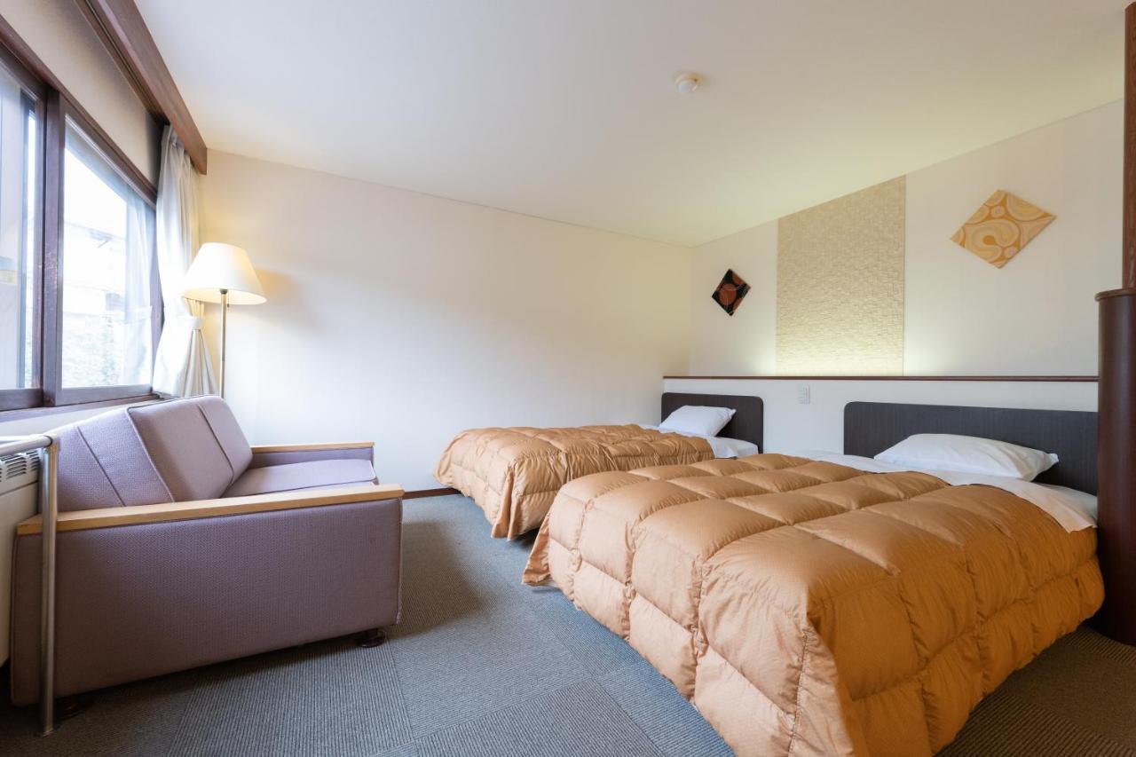 Shiga Kogen Olympic Hotel Яманути Экстерьер фото